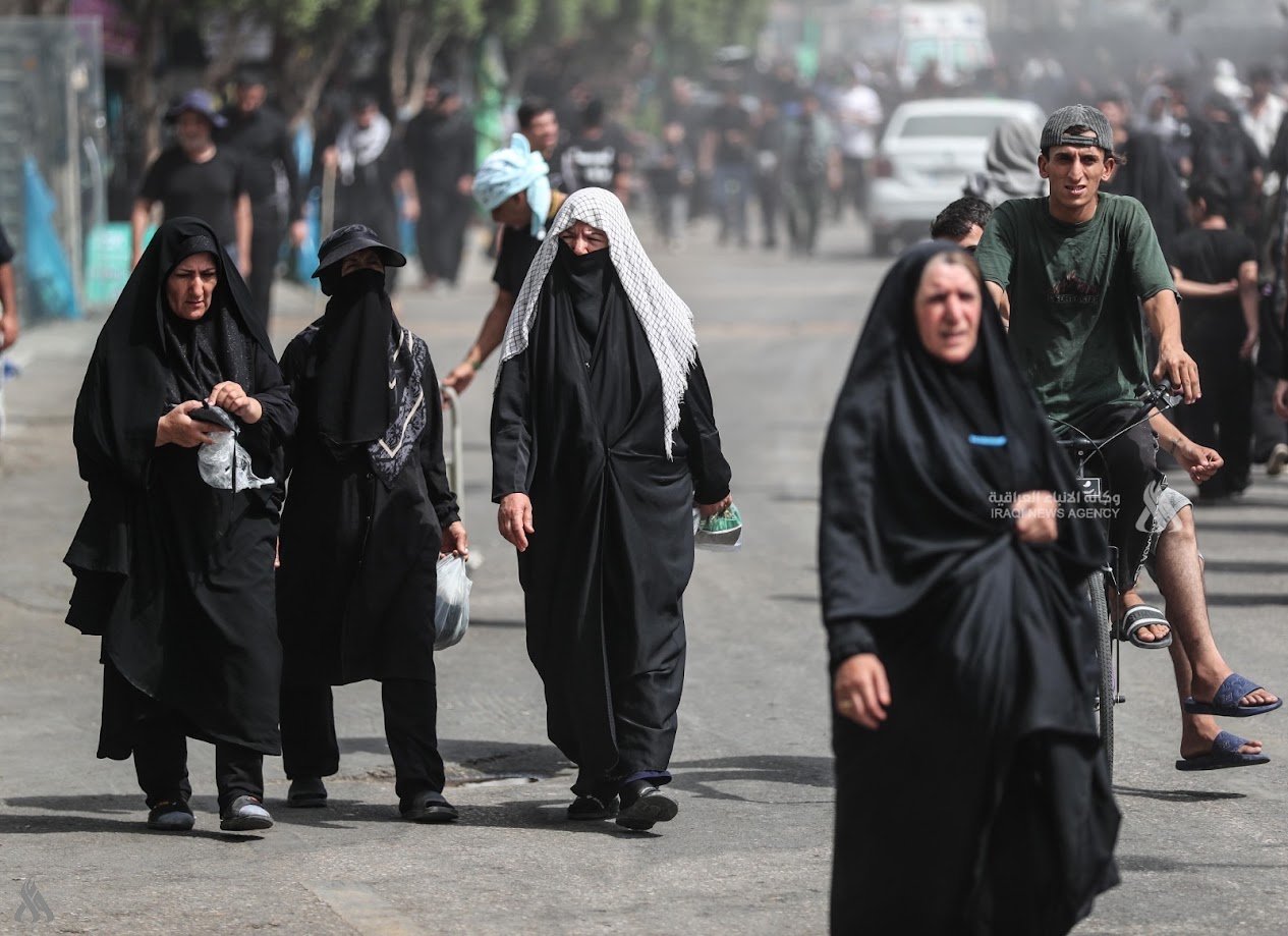 الأبعاد الفلسفية والروحية لزيارة الأربعين وأثرها في بناء الفرد