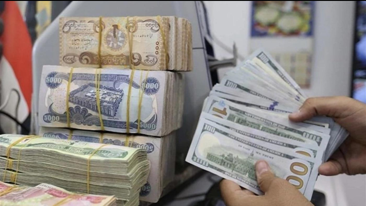 استقرار سعر الدولار مقابل الدينار العراقي في بغداد وأربيل