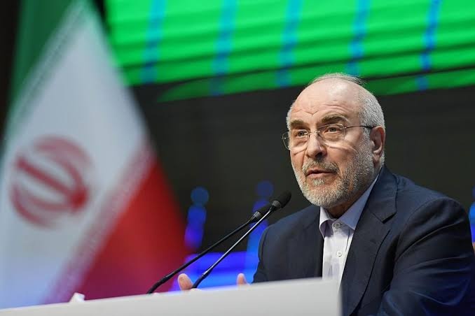 Tehran Threatens to Block Regional Oil Sales in Response to US Restrictions