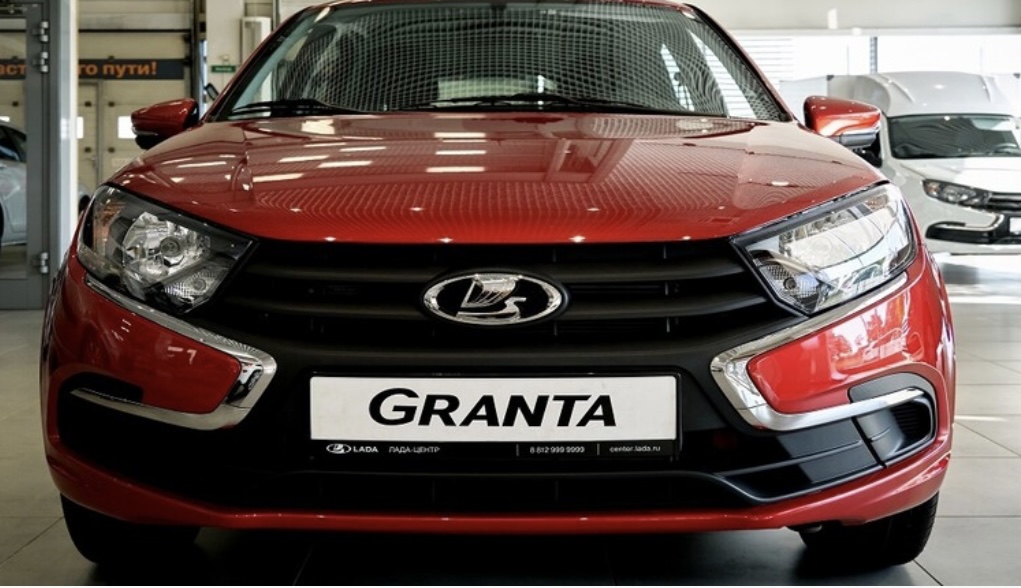 Lada Brings Back Automatic Granta Models to the Market