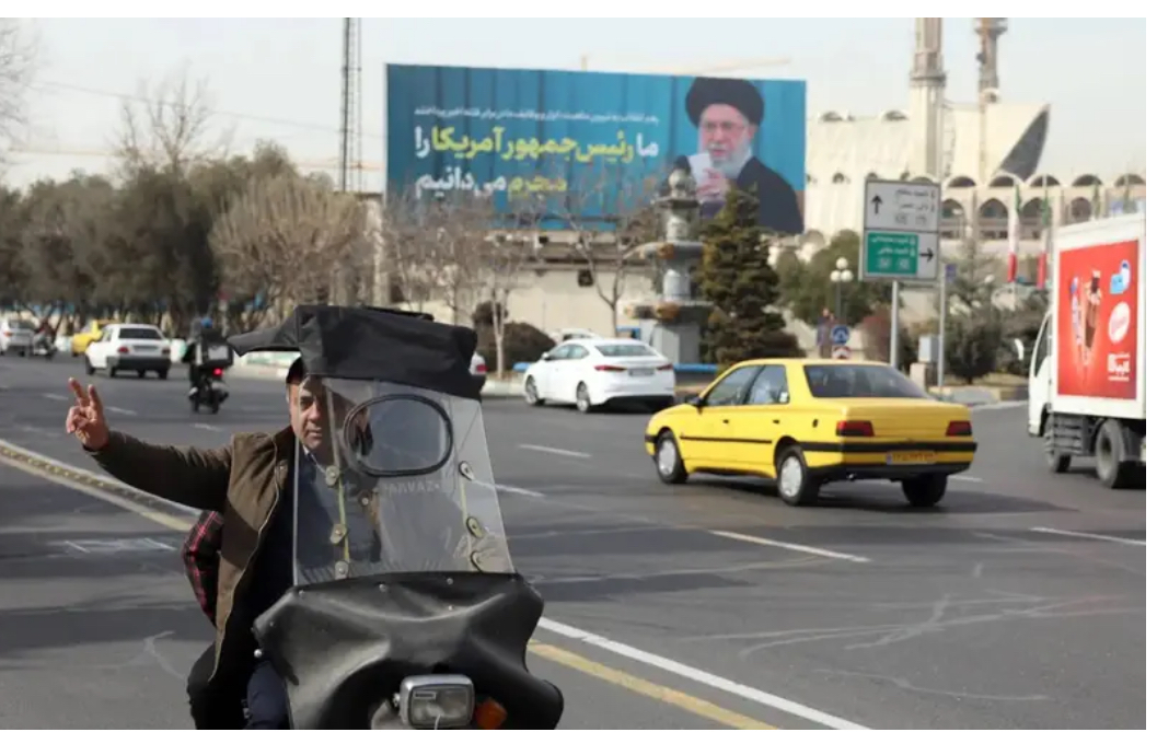 إيران تطلق مبادرة «يوم بلا سيارات» في وزارة الطاقة لترشيد استهلاك الوقود