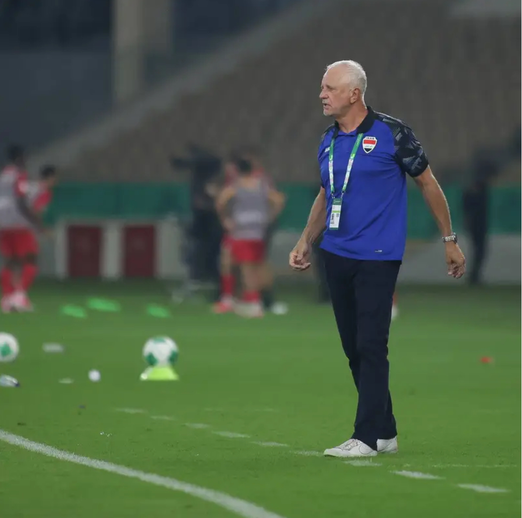 أرنولد بعد التعادل مع عُمان: منتخب العراق سيتحسن وأرضية الملعب قد تسبب إصابات