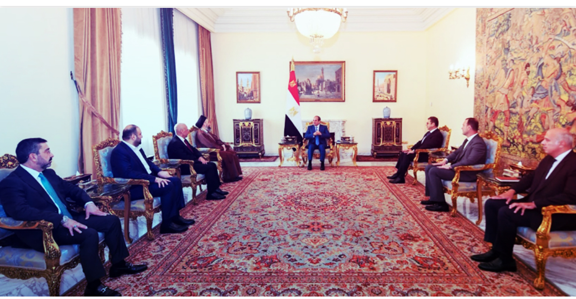 السيسي يؤكد دعم مصر لاستقرار العراق وحصر السلاح بيد الدوله