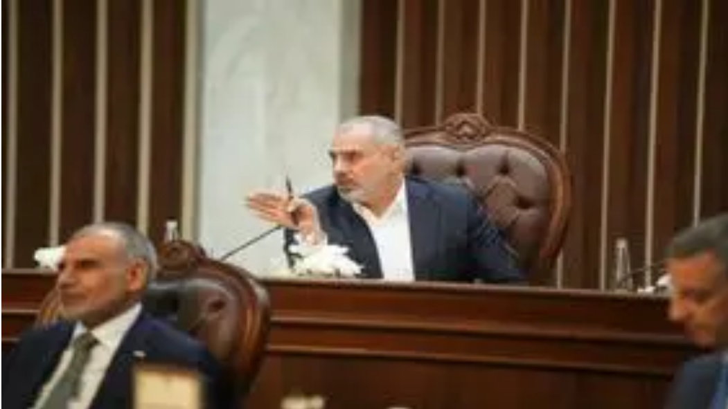 عنوان: عدنان فيحان يدعو إلى إصلاحات اقتصادية إضافية للحد من تداعيات رفع سعر صرف الدولار