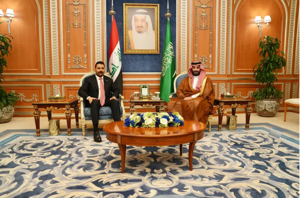 الزيدي يلتقي محمد بن سلمان في الرياض ويؤكد رفض العراق استخدام أراضيه للاعتداء على دول المنطقة