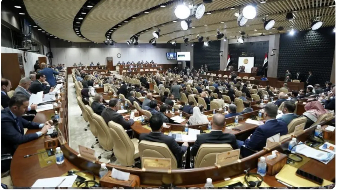 العراق يطلق حملة عاجلة لتدقيق الشهادات الدراسية لكبار المسؤولين في مؤسسات الدولة